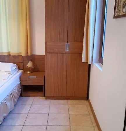 Gæstehus Къща За Гости Мариана 2*
